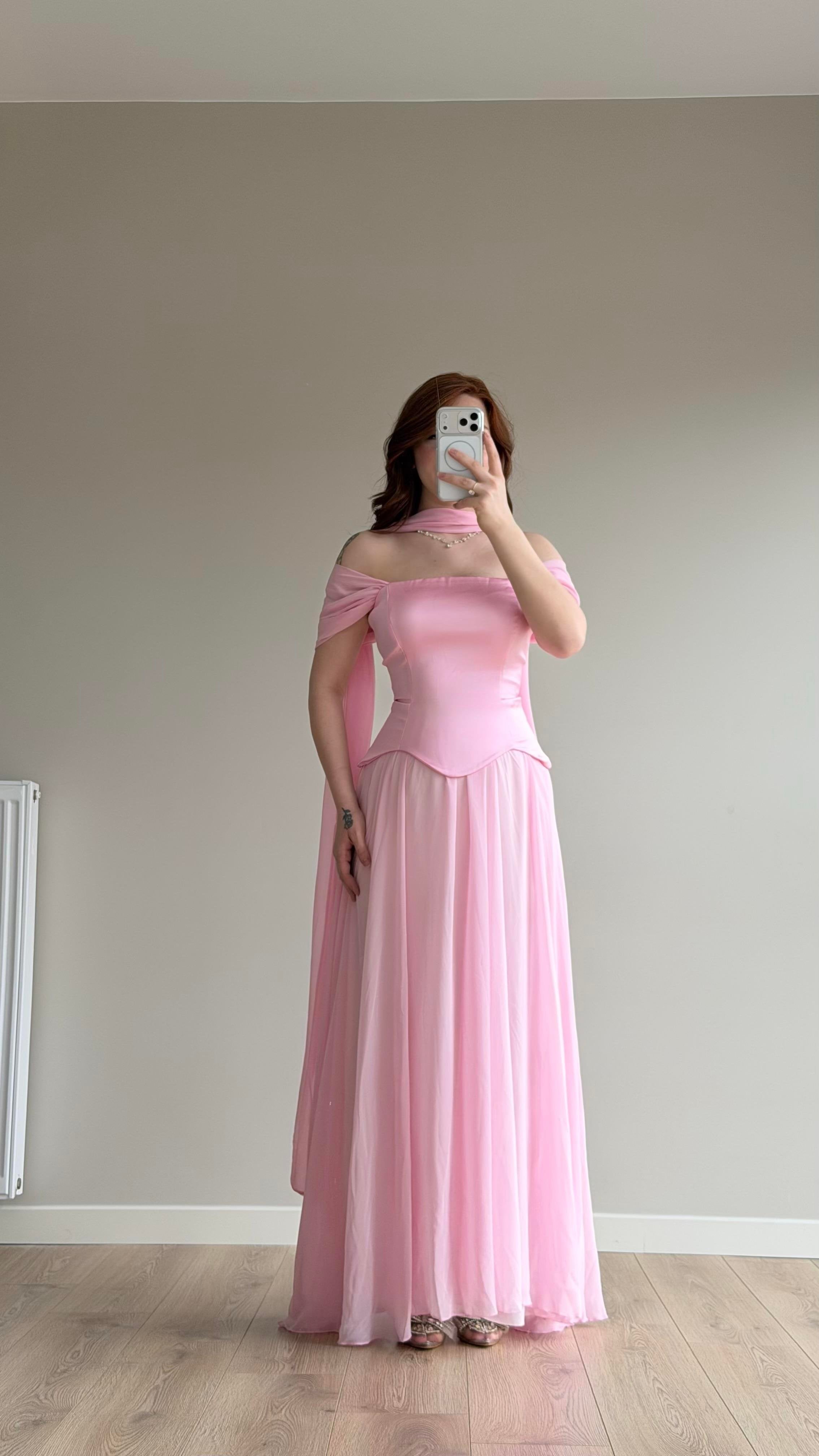 Pankh Kiza Elegant Maxi Dress with Scarf