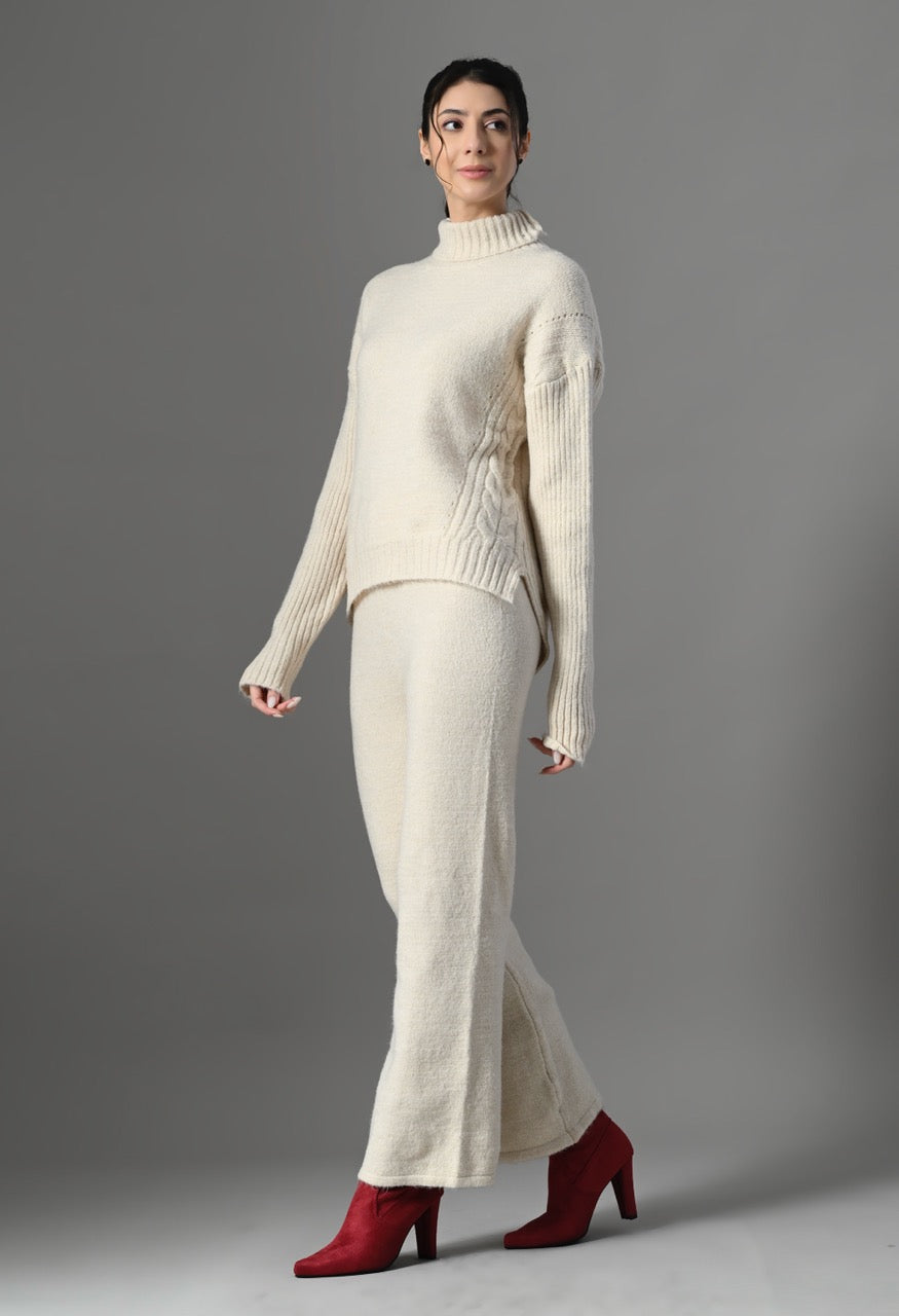 Pankh Eger Elegant Soft Woolen Coord Set