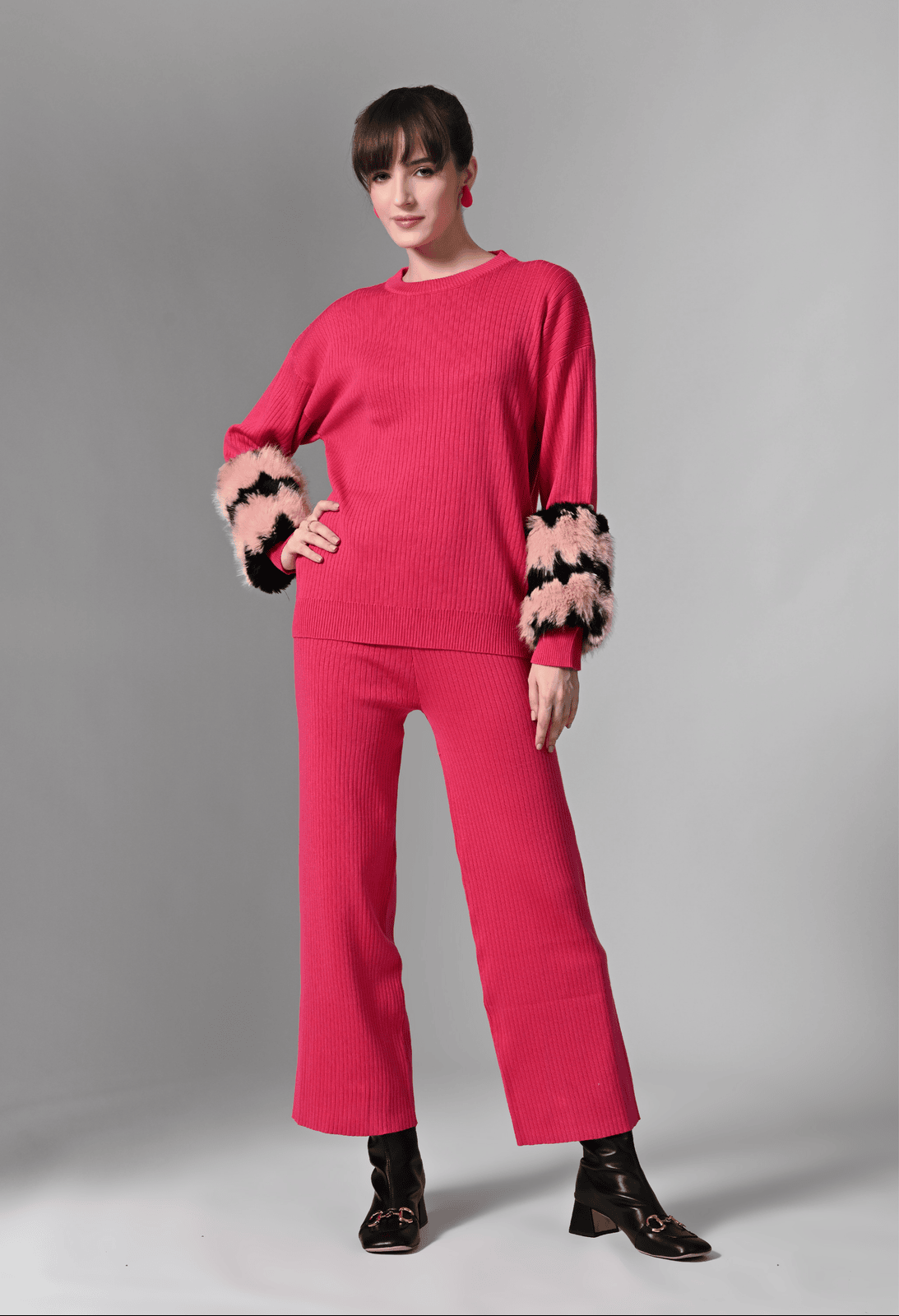 Pankh Zaar Luxury Wool Set With Detachable Fur Sleeve