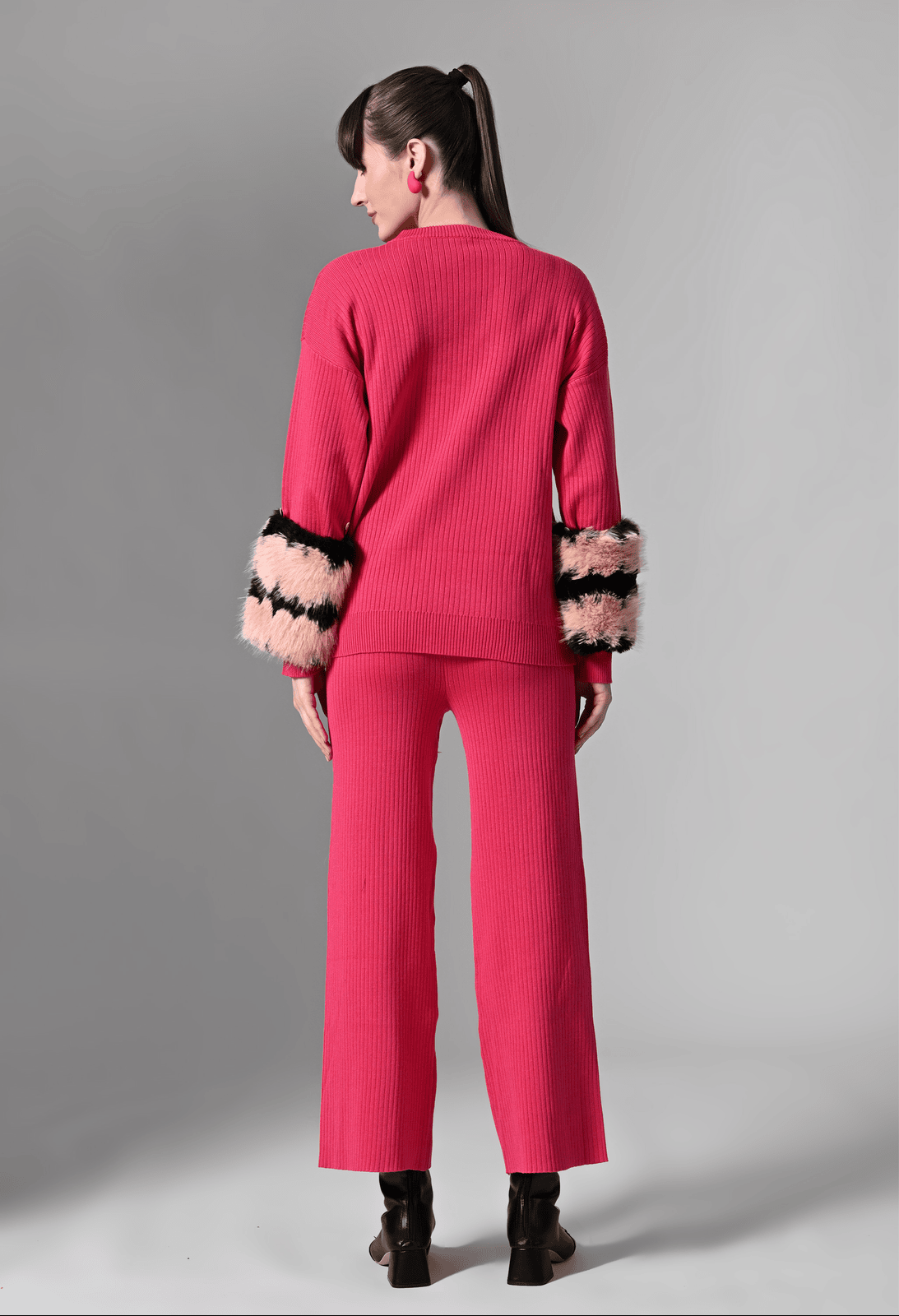 Pankh Zaar Luxury Wool Set With Detachable Fur Sleeve