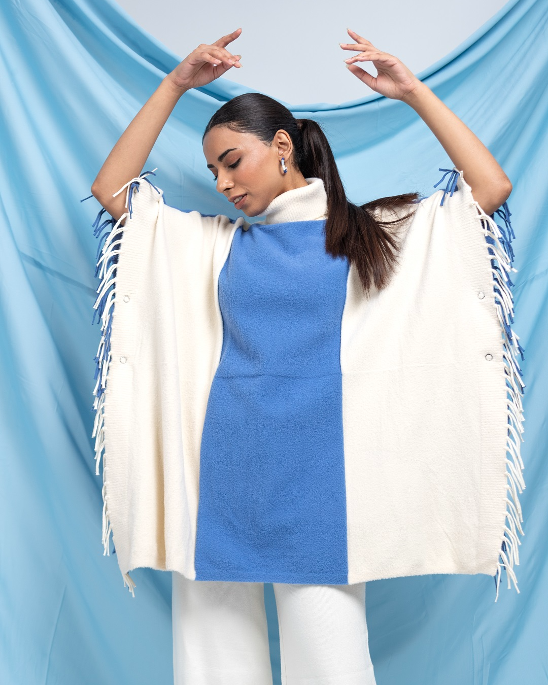 Pankh Starlight Reversable Soft Wool Tassel Cape