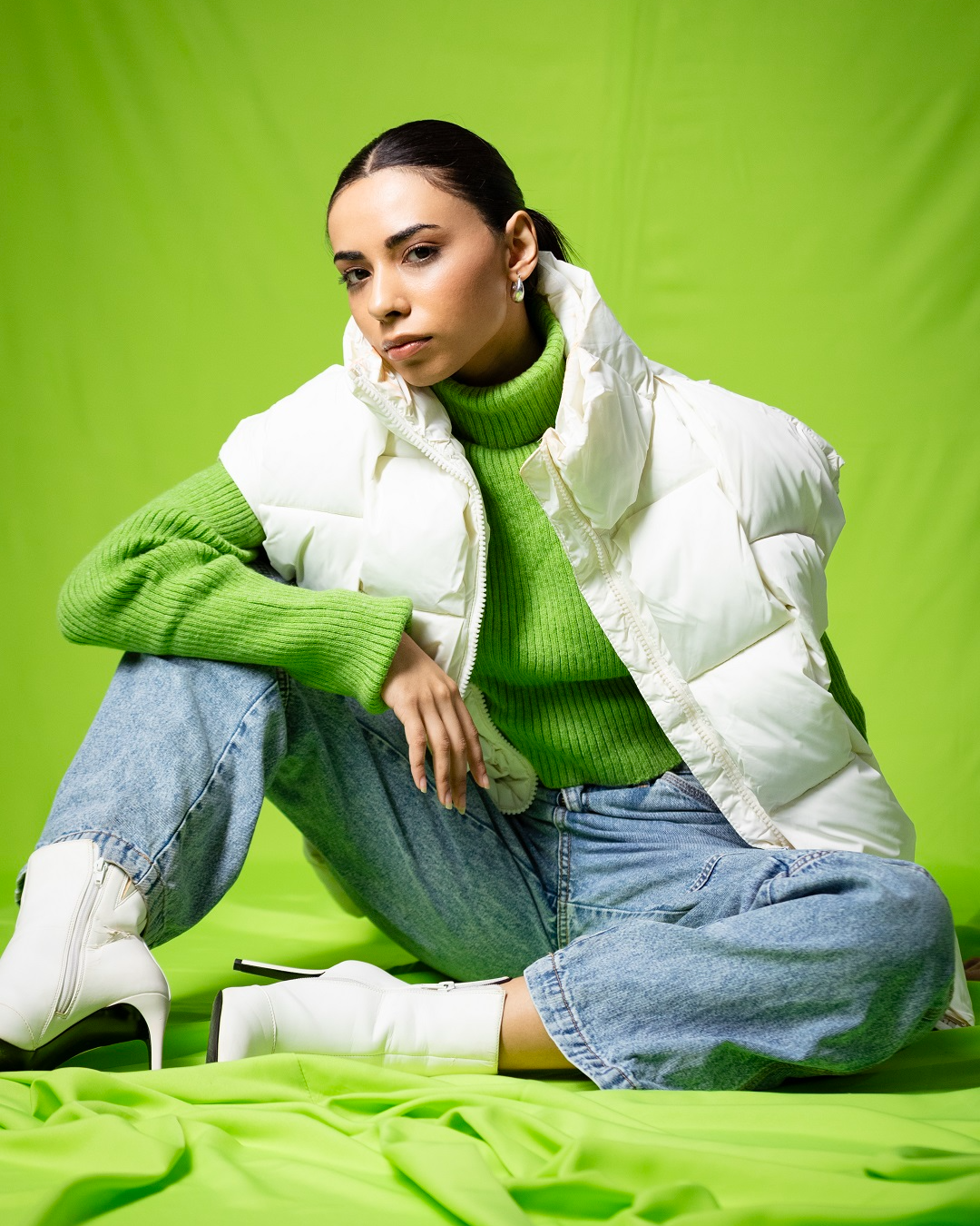 Pankh Bouncy Premium Warm Winter Sleeveless Bomber Down Jacket