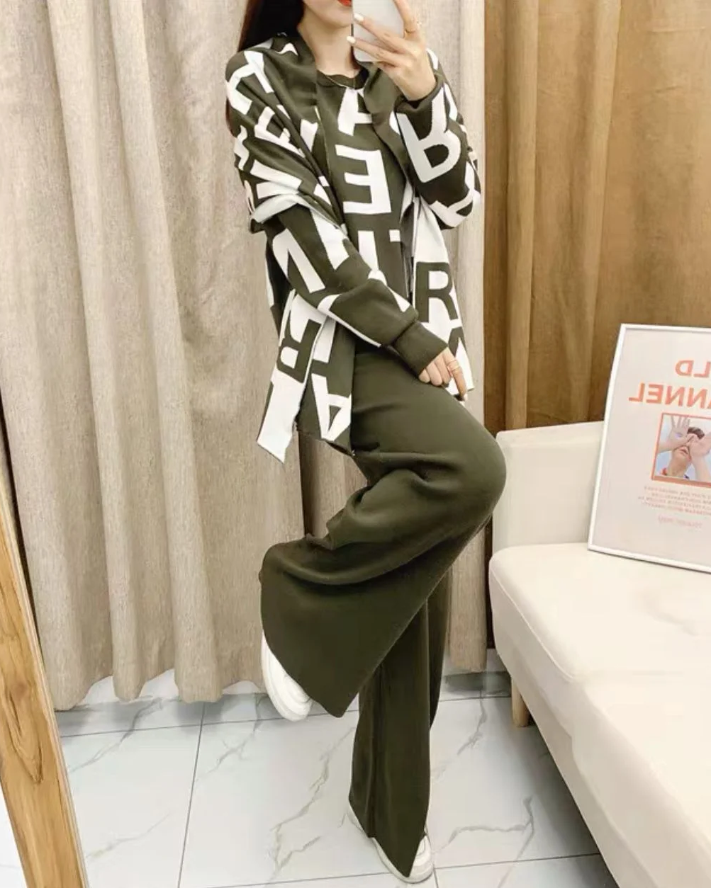 Pankh Marsha Knitted Track Set With Reversable Scarf