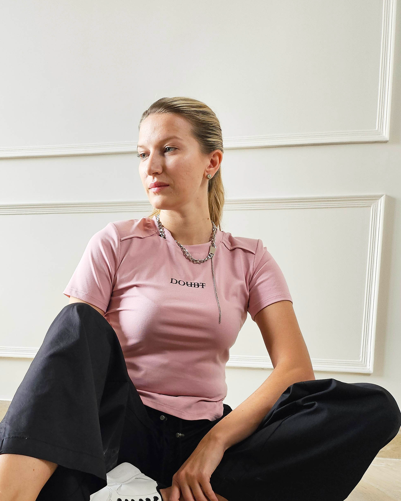 Pankh Hilton Crop Tee With Detachable Chain T-shirt