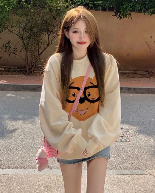 Pankh Winnie The Pooh Sweatshirt With Inner Fleece Wool