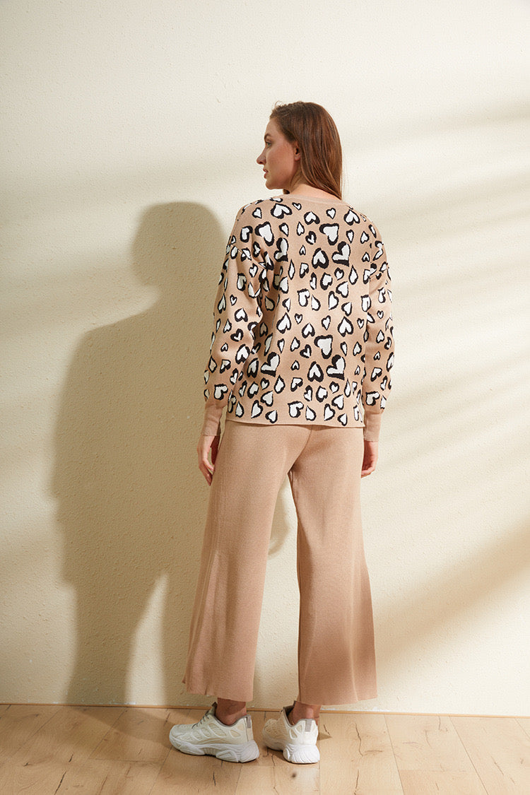 Pankh Chezer Heart Woolen Coord With Scarf