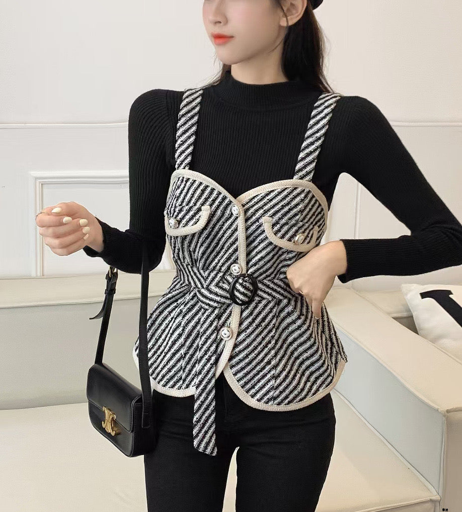 Pankh Vodaa Canvas Jacket and Knit Top Set