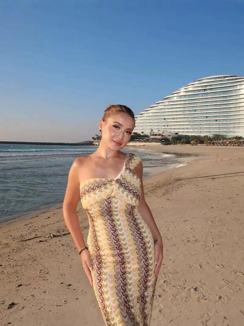 Pankh Miray One-Shoulder Zigzag Knit Mini Dress