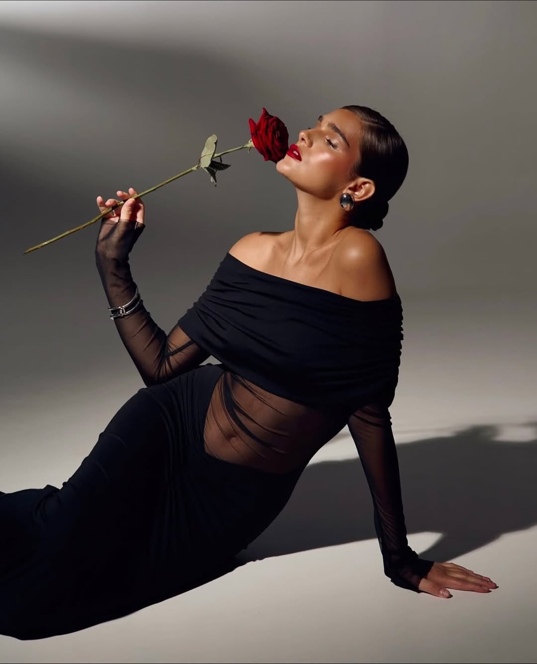 Pankh Luxe Kyra Long-Sleeve Off Shoulder Bodycon Dress