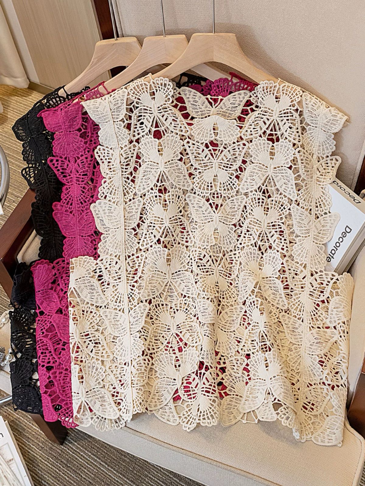 Pankh Zape Butterfly Hollow Cutout Pattern Lace Crochet Top