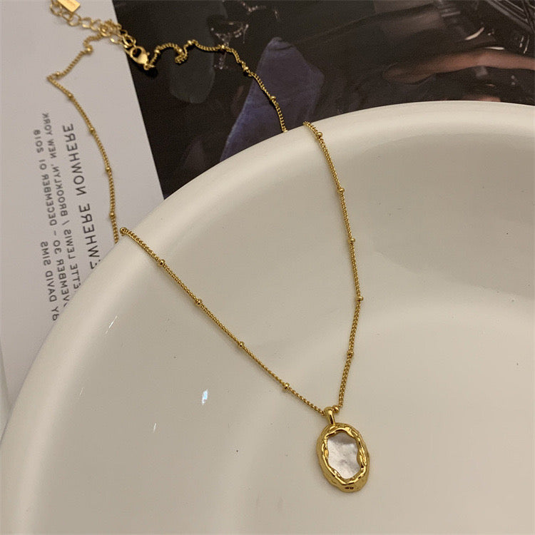 Pankh Meko Elegant Antique Gold Chain