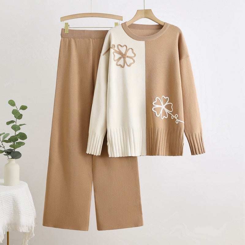 Pankh Zaaya 3D Flower Work Dual Shade Woolen Coord Set