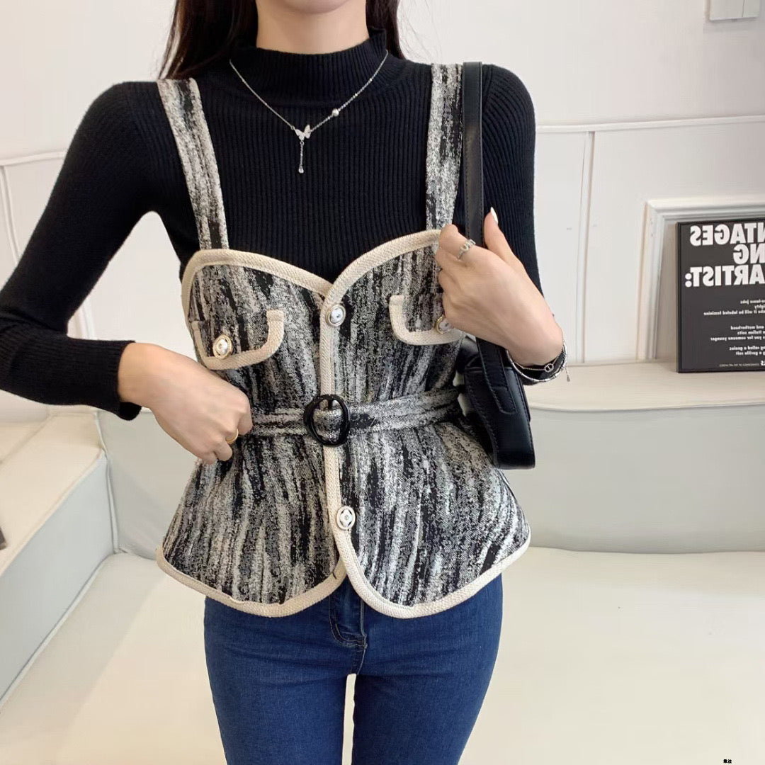 Pankh Vodaa Canvas Jacket and Knit Top Set