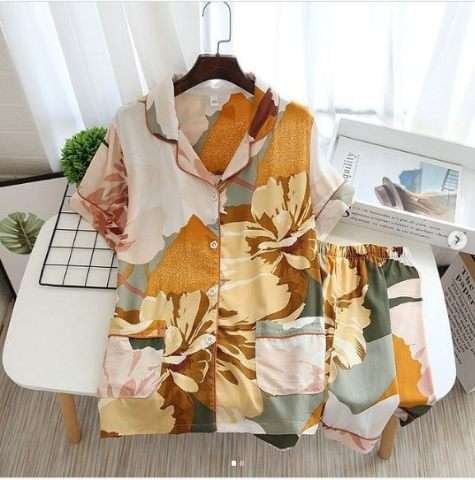 Pankh Dochie Flower & Leaf Print Night Suit