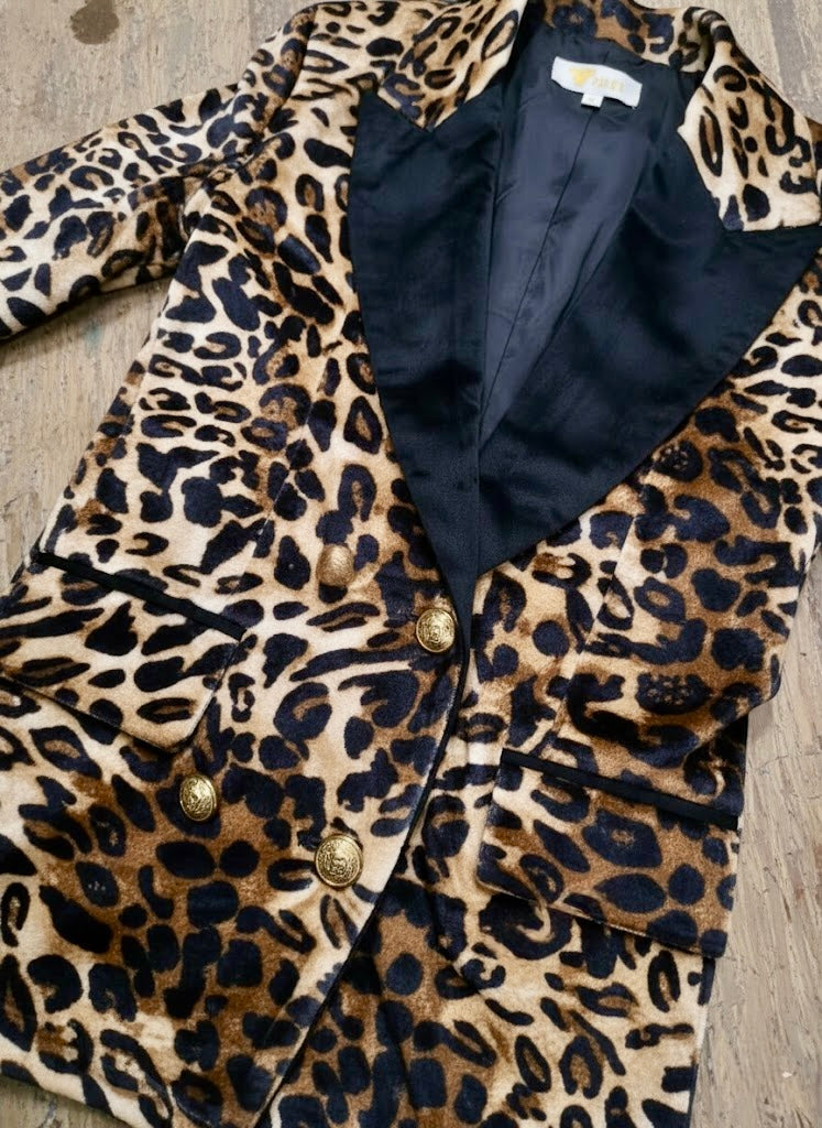 Pankh Chemie Elegant Leopard Print Velevt Blazer