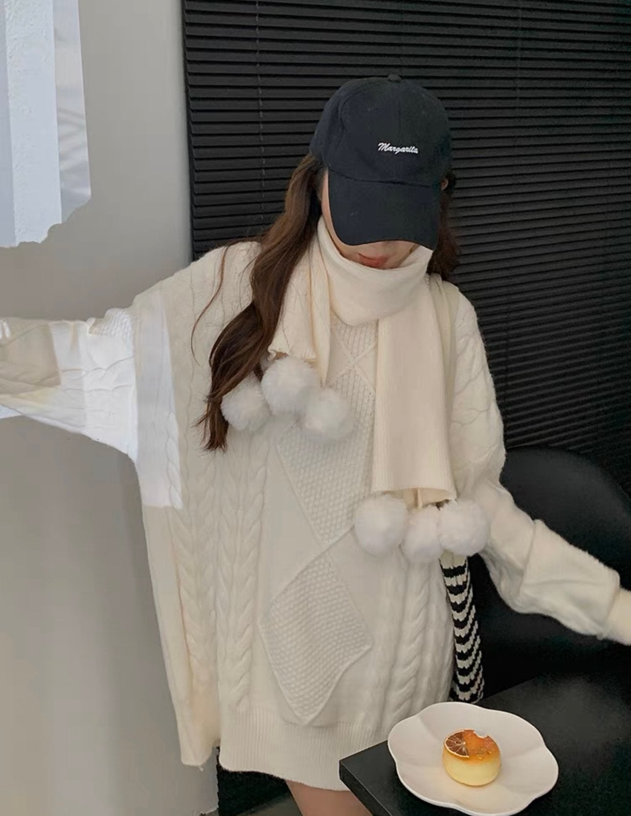 Rizvi Woolen Long Sweater With Muffler