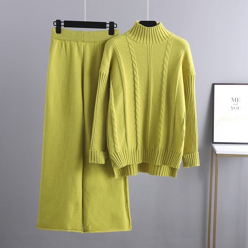 Pankh Misipi High Neck Soft Woolen Coord