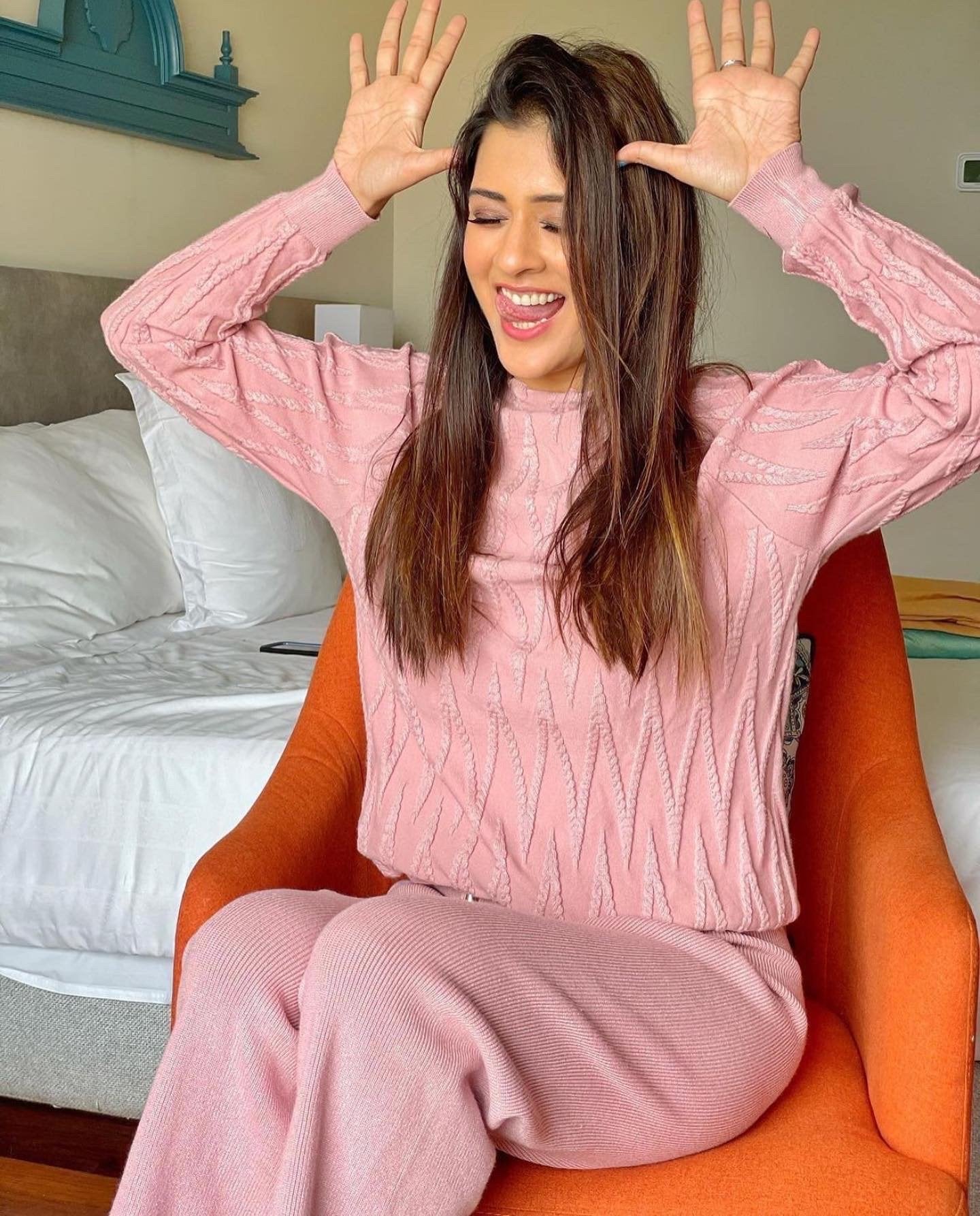 Yaish wool knit coord track warm Travel set