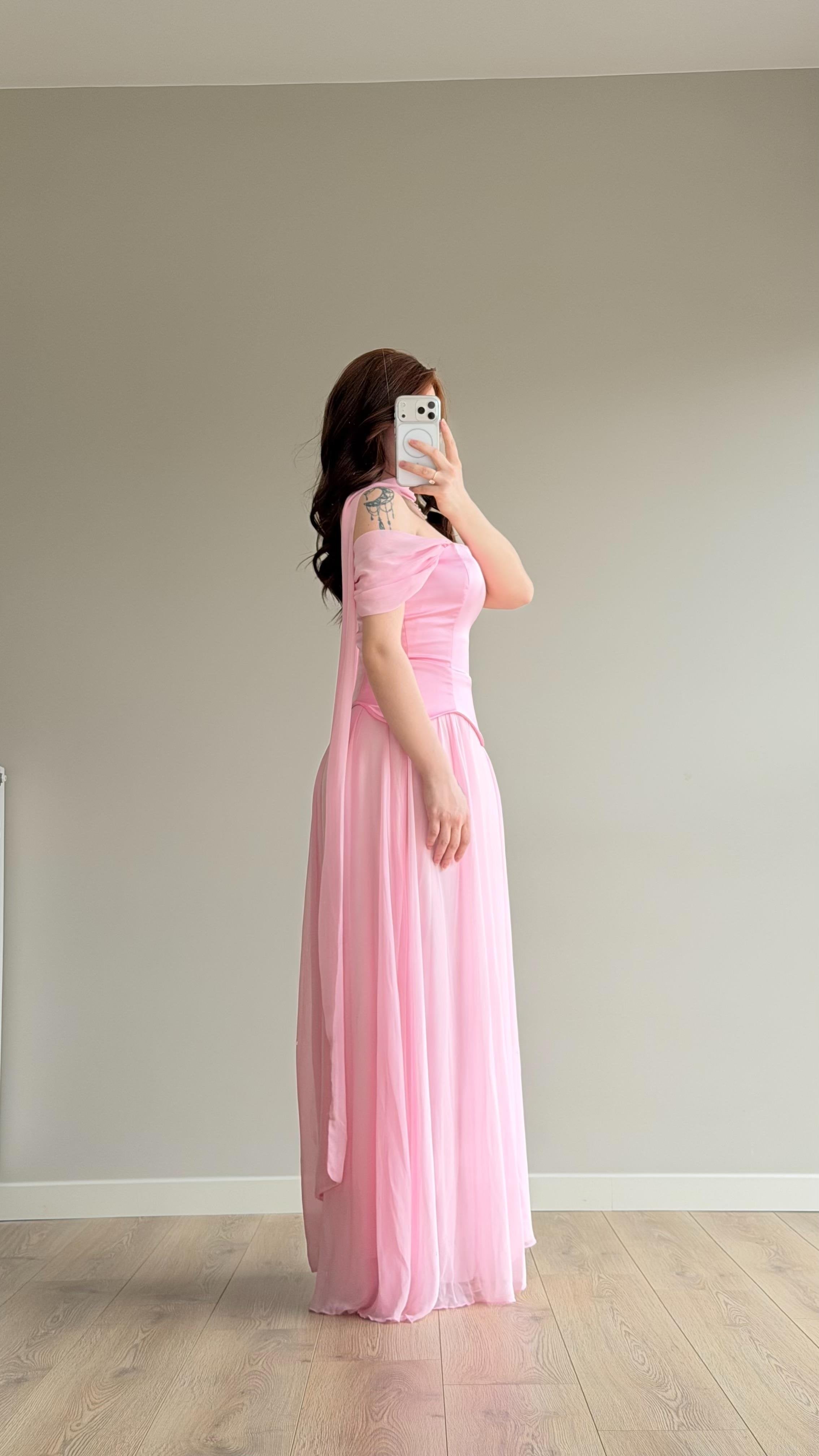 Pankh Kiza Elegant Maxi Dress with Scarf