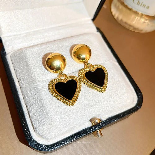 Pankh Liser Elegant Antique Gold Heart Earing