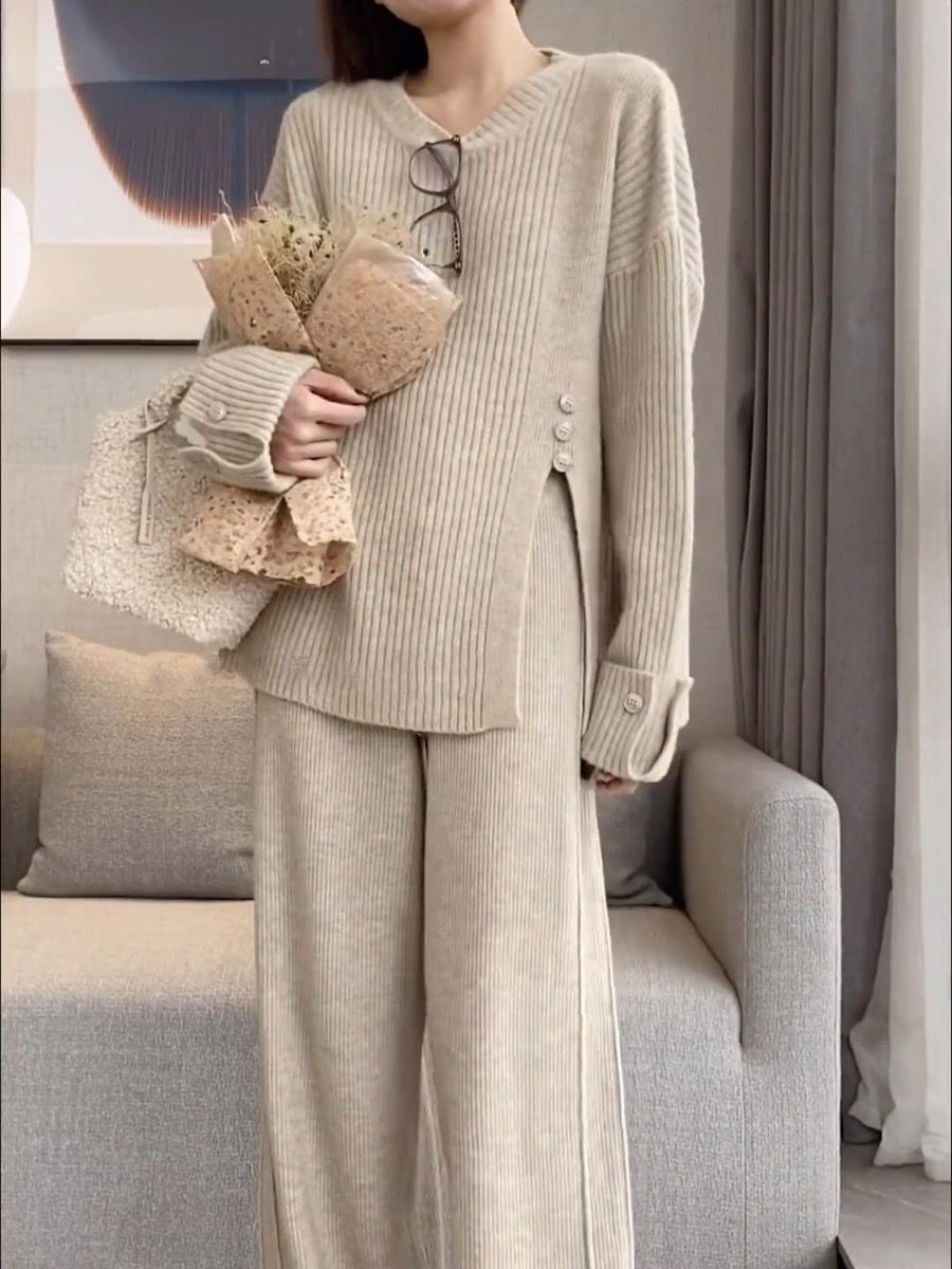 Pankh Zehan Oversized Top And Pant Set