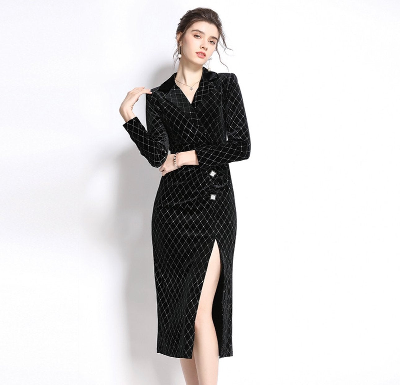 Pankh Nur Velvet Bodycon Dress