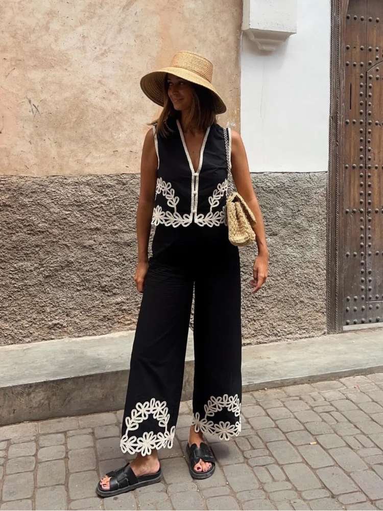 Pankh Savvy Cotton Lace Embroidery Vest Top With Pant Set