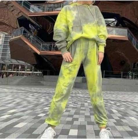 Quint Tie and Die Track Travel Coord Set