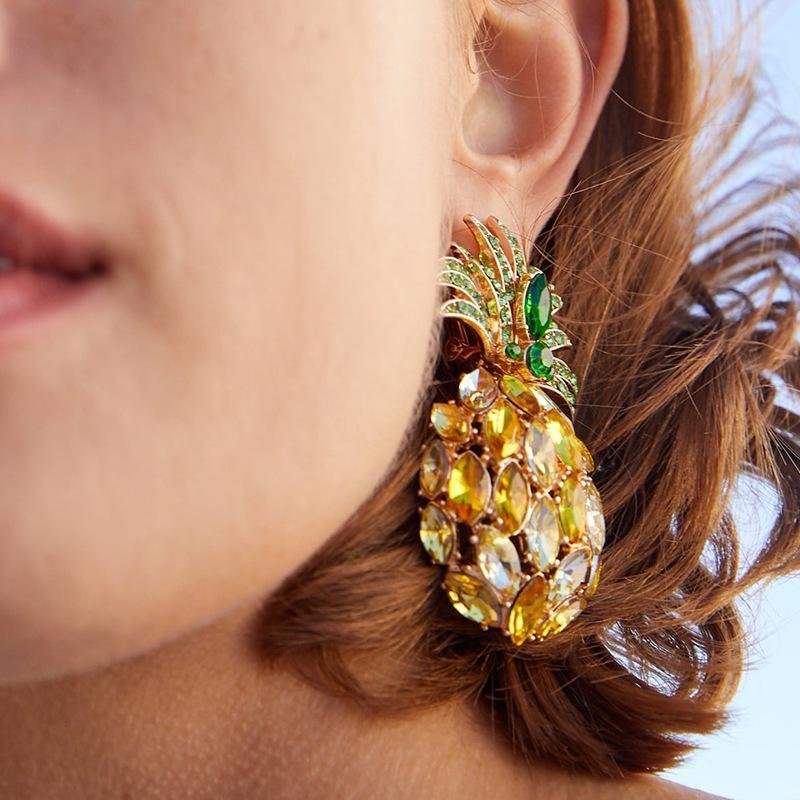 Pankh Fashion Stone Studded Pineapple Earing