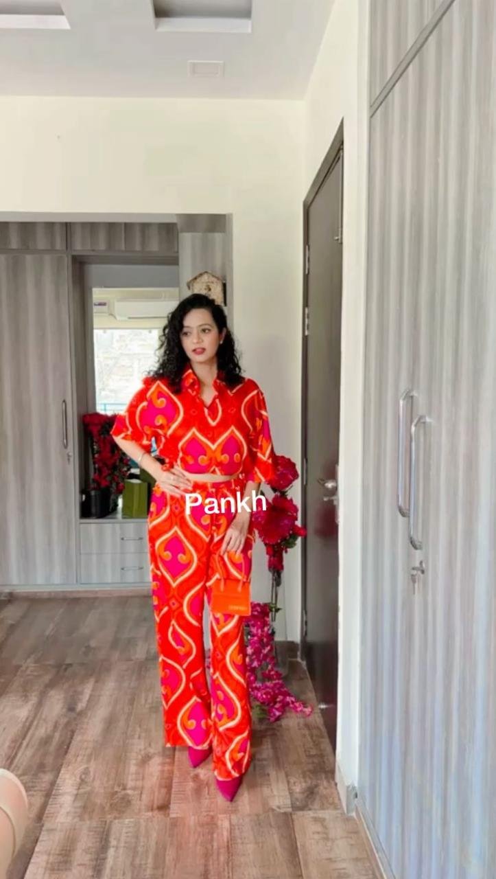 Mango silk blend printed summer crop top and Pant coord set