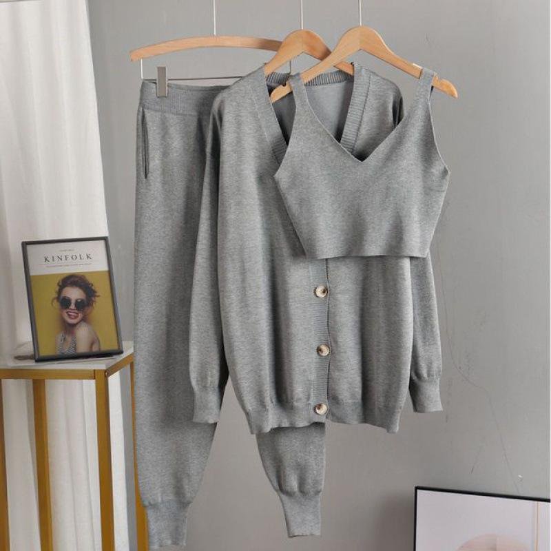 Taazo Three-Piece Knitted Woolen Set