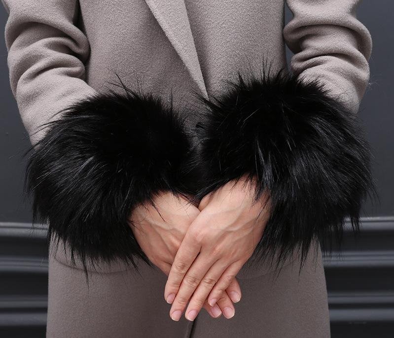 Pankh Everlee Fur cuff Sleeve Accessories