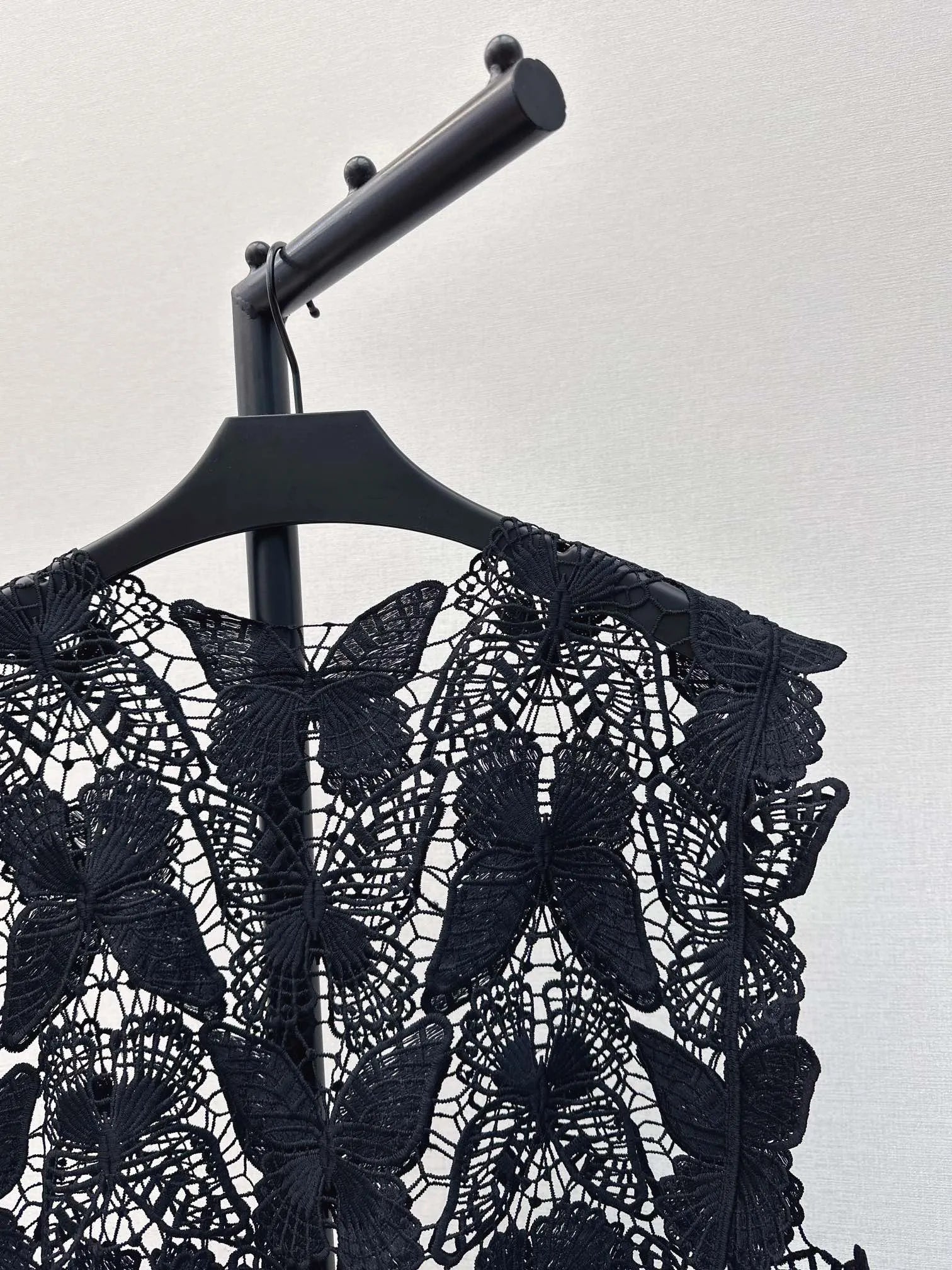 Pankh Zape Butterfly Hollow Cutout Pattern Lace Crochet Top