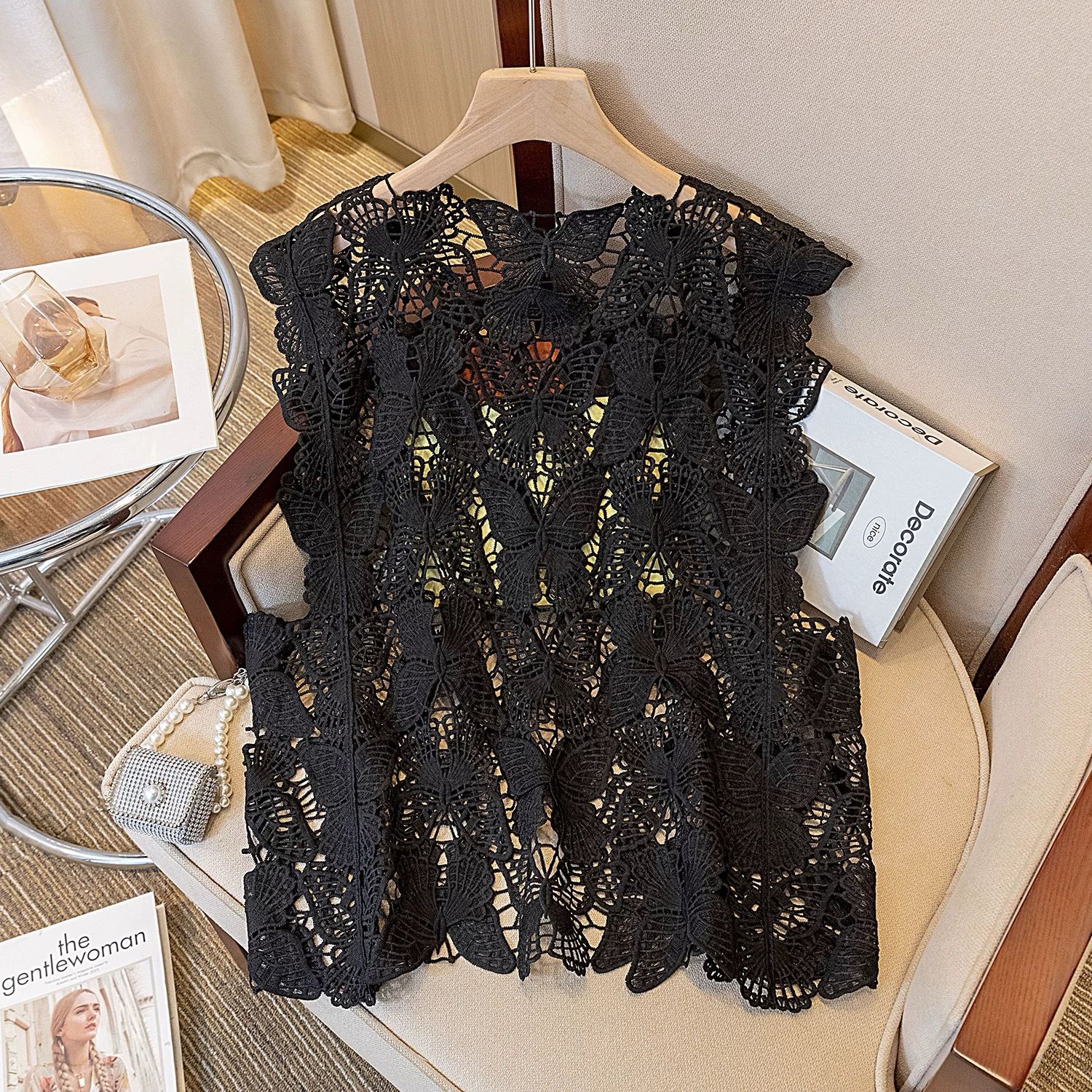 Pankh Zape Butterfly Hollow Cutout Pattern Lace Crochet Top
