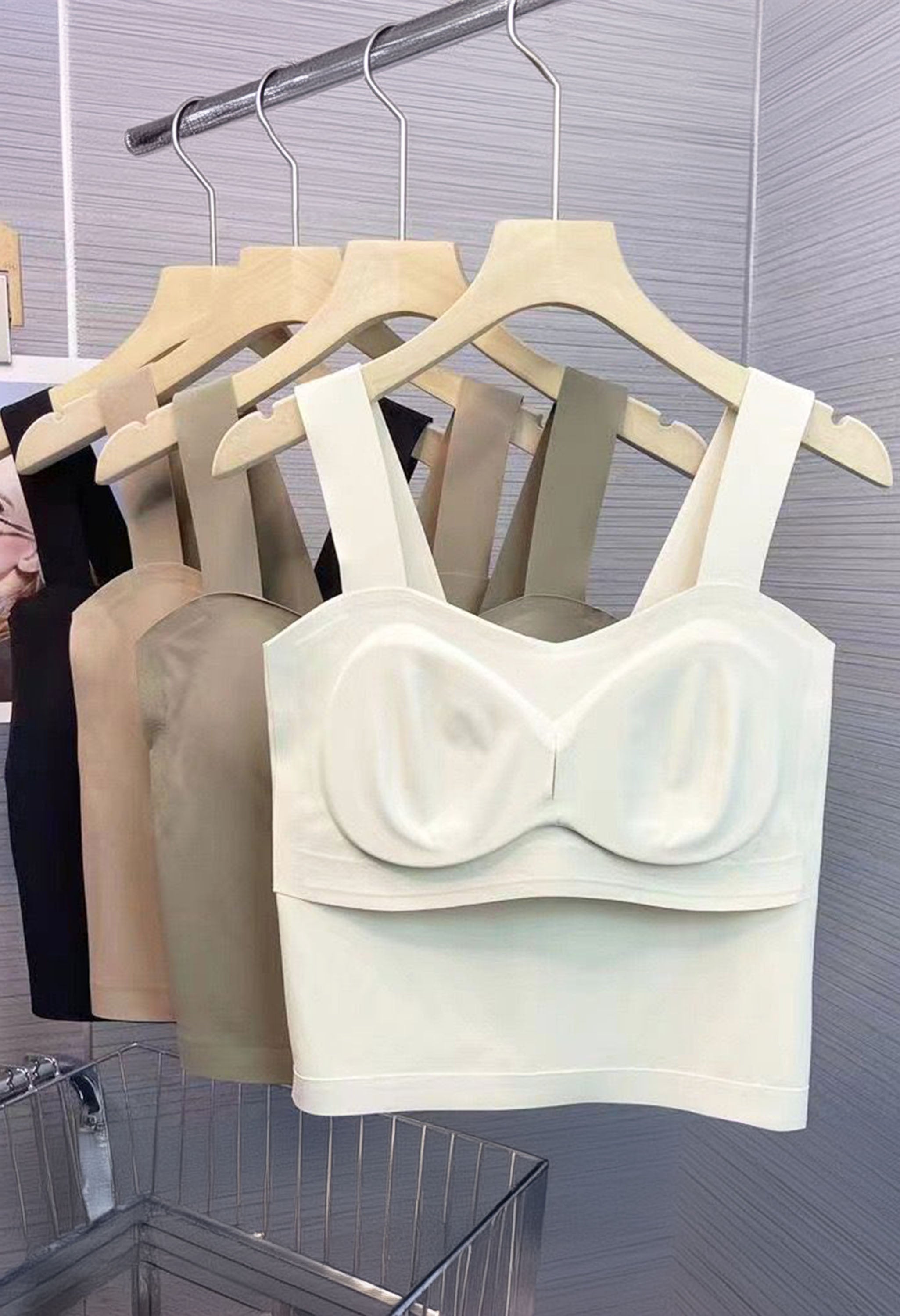 Pankh Maple Plain Cropped Inbuilt Bra Padded Tank Top