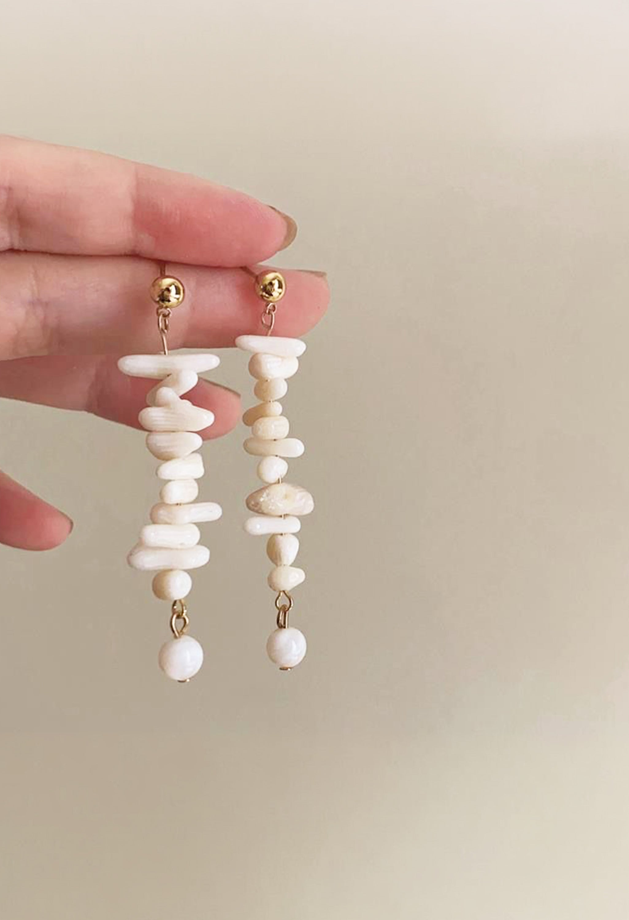 Pankh Nova Elegant Pearl Earing