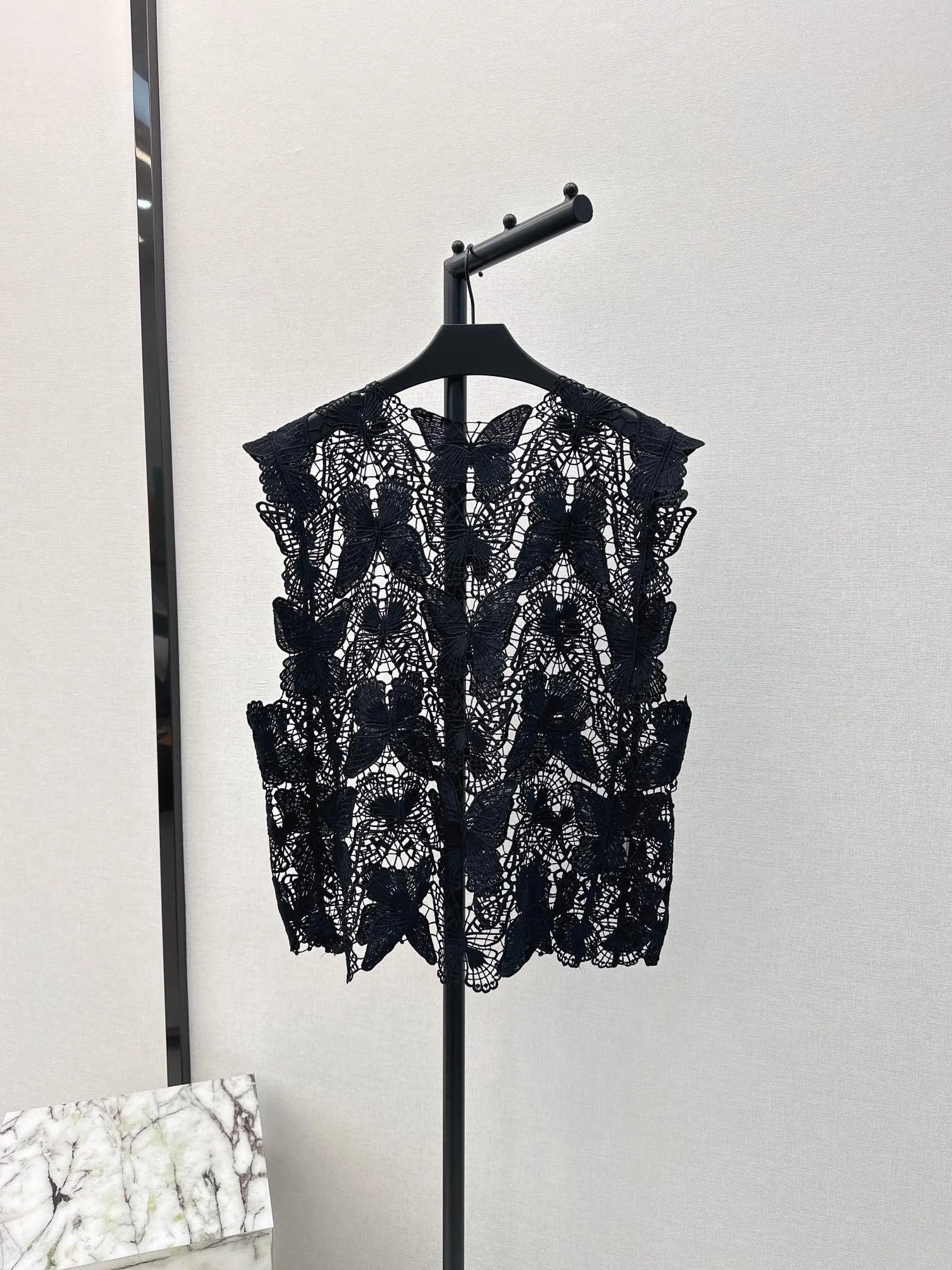 Pankh Zape Butterfly Hollow Cutout Pattern Lace Crochet Top