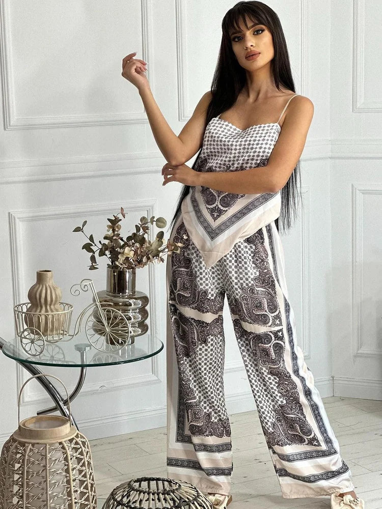 Pankh Shanley Vintage Floral Printed Backless Tie Back Crop Top And Pant Set