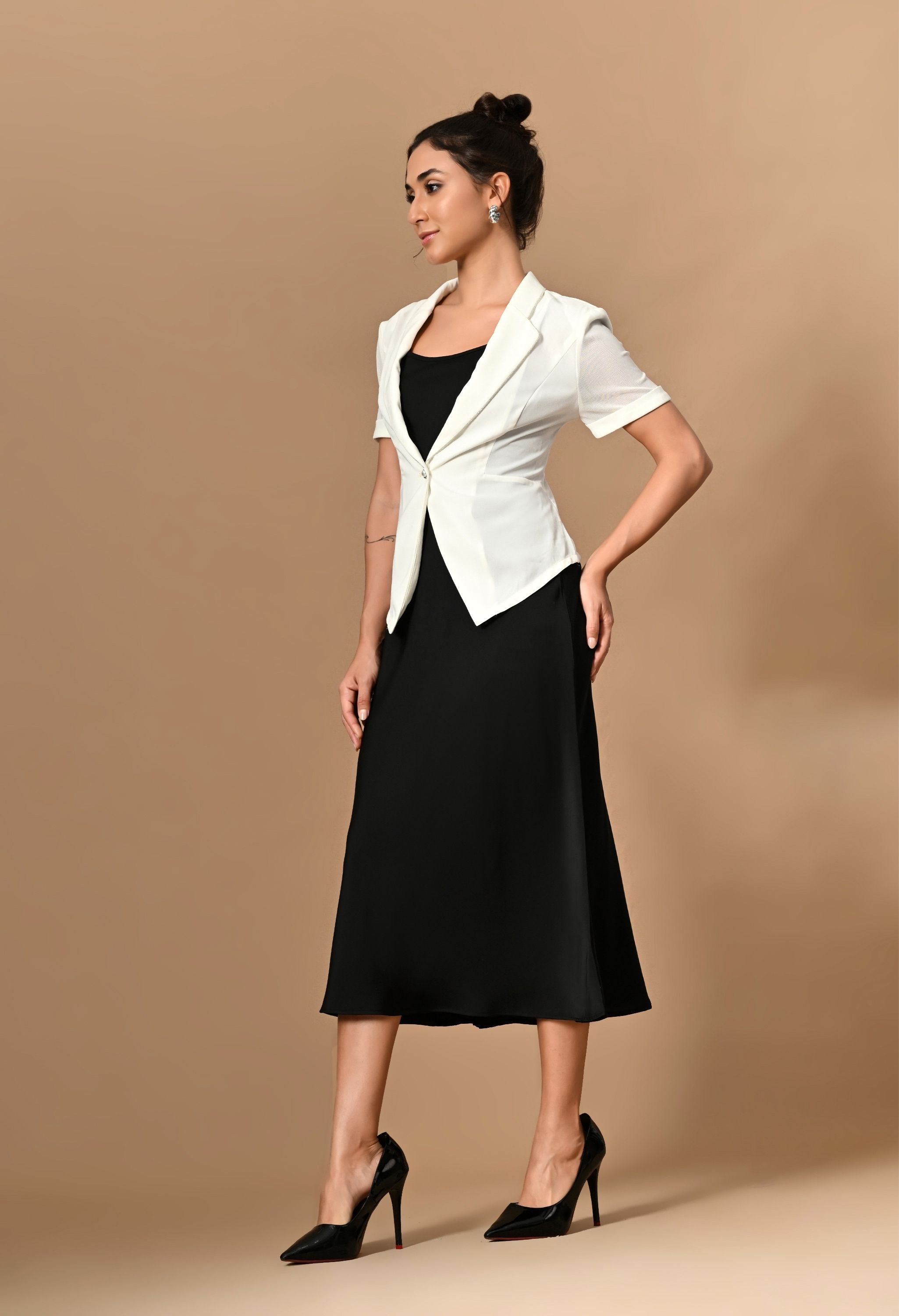 Pankh Kory Maxi Dess With Blazer