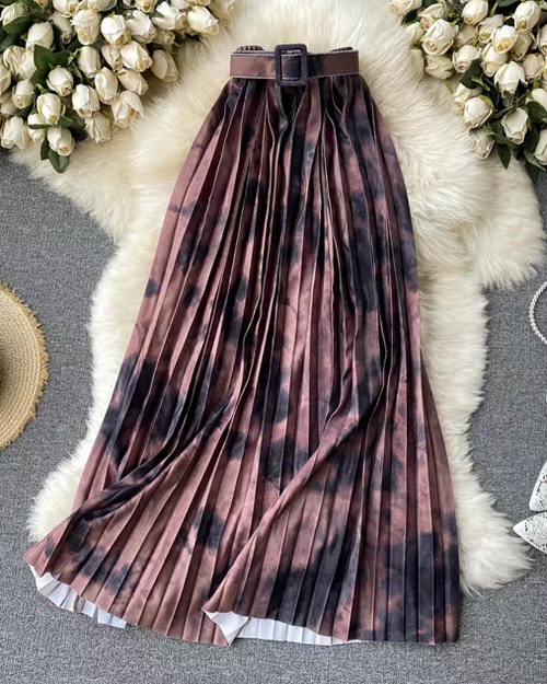 Pankh Zeezu tie and dye pleated skirt with belt