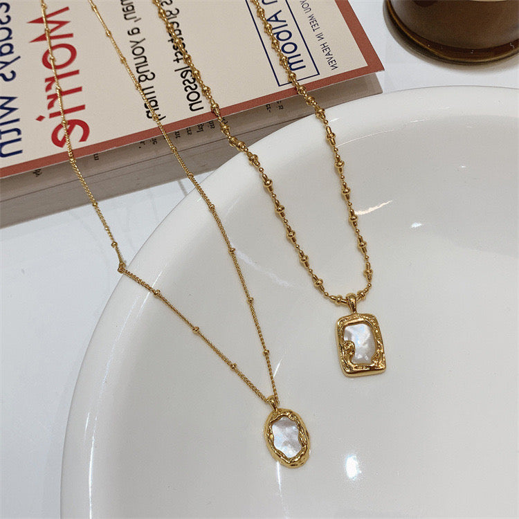 Pankh Meko Elegant Antique Gold Chain