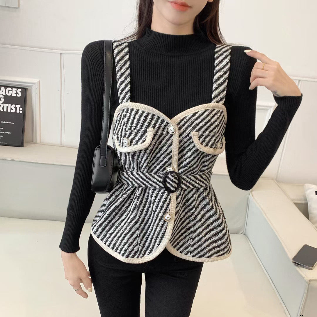 Pankh Vodaa Canvas Jacket and Knit Top Set