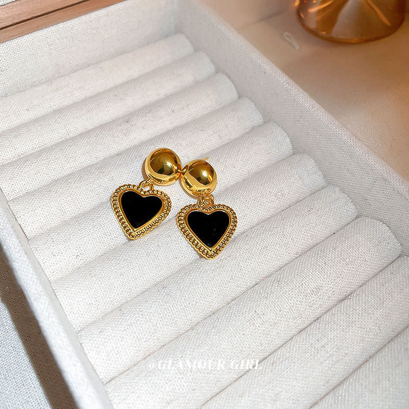 Pankh Liser Elegant Antique Gold Heart Earing