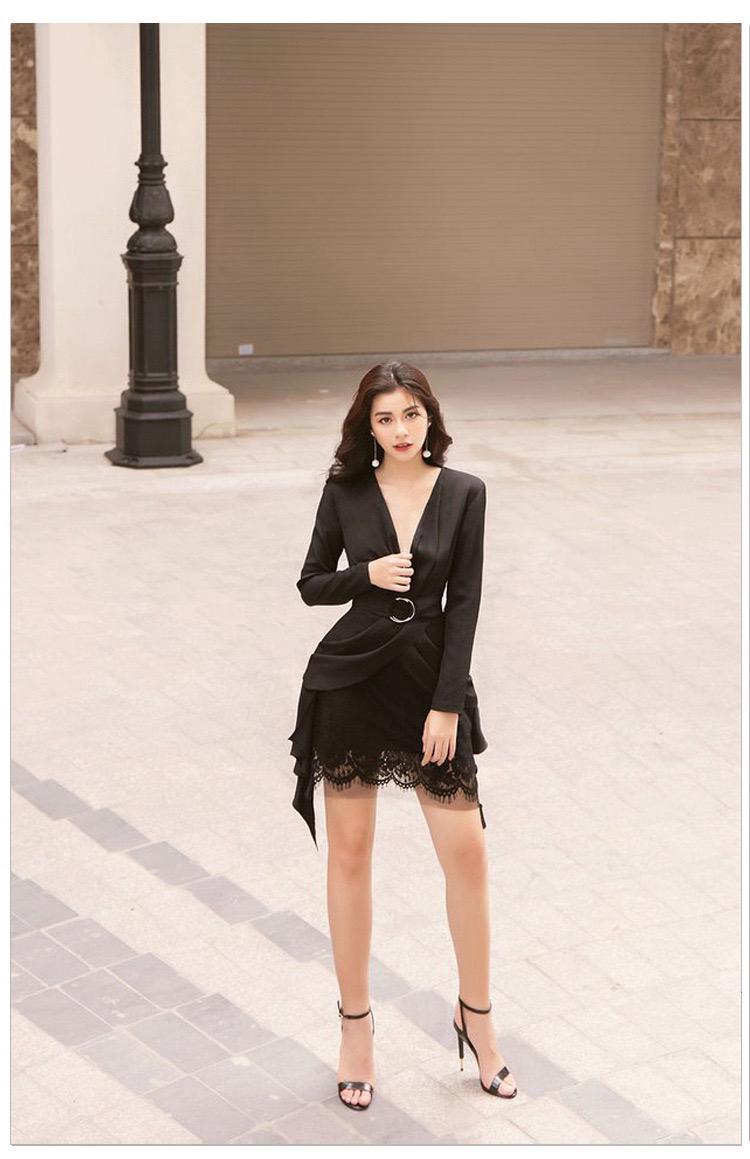 Pankh Sam Long Sleeve V-Neck Palin Blazer And Lace Panel Mini Skirt