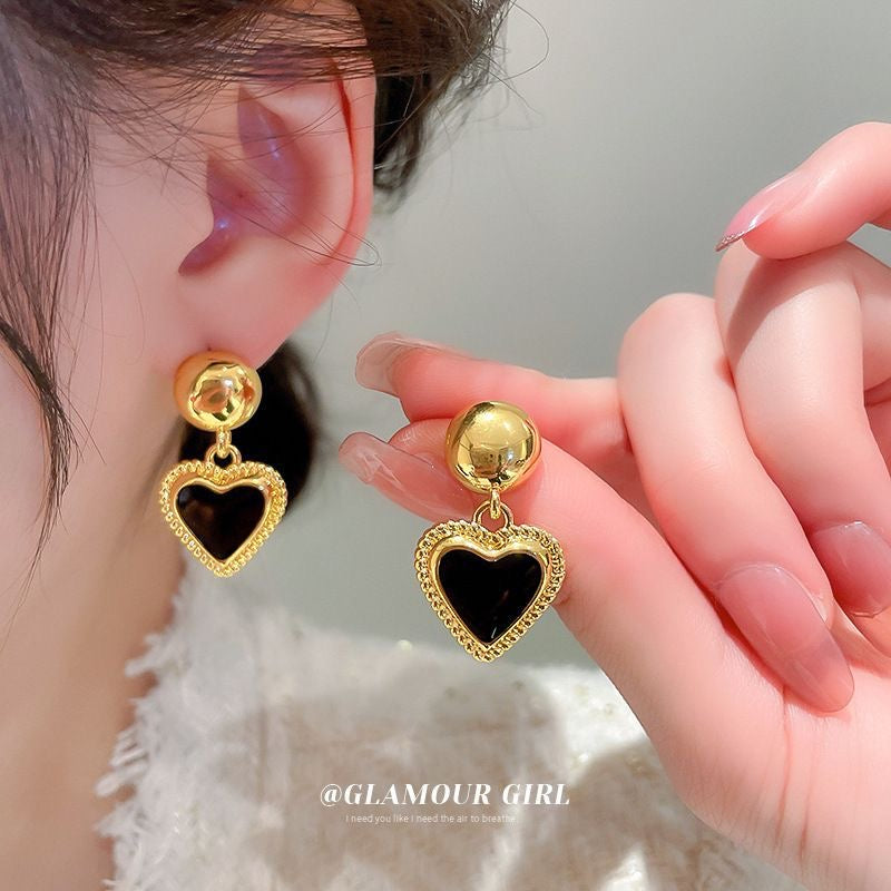 Pankh Liser Elegant Antique Gold Heart Earing