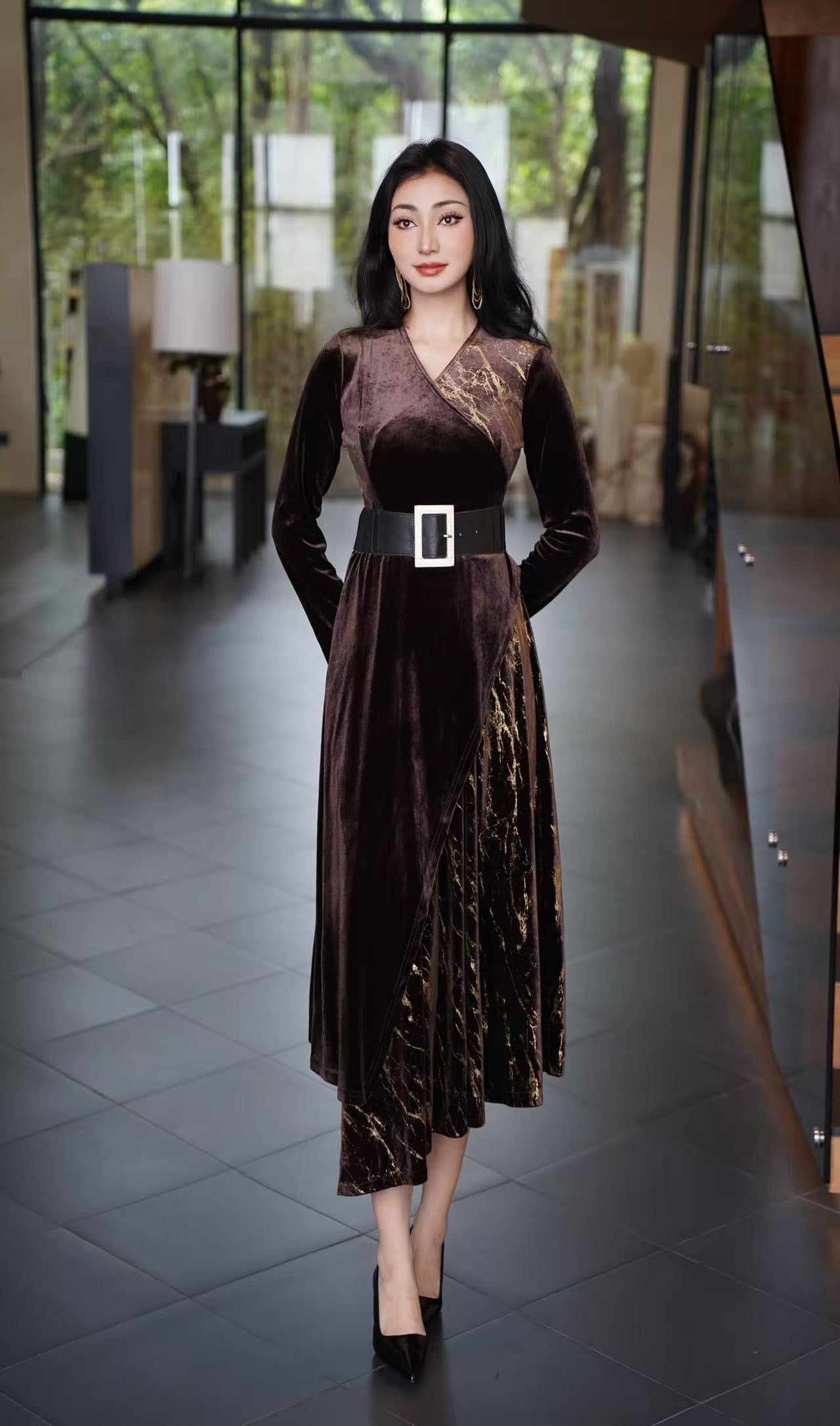 Pankh Reeba Gold Foiling Elegany Velvet Evening Dress with Belt