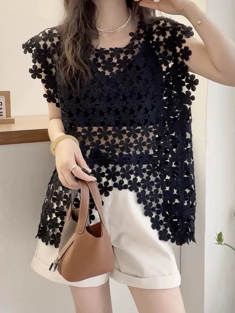 Pankh Goza Flower Hollow Cutout Pattern Lace Crochet Top