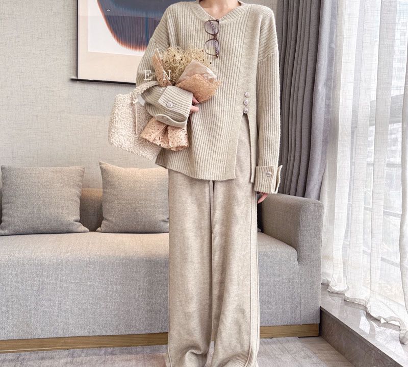Pankh Zehan Oversized Elegant Woolen Top And Pant Set