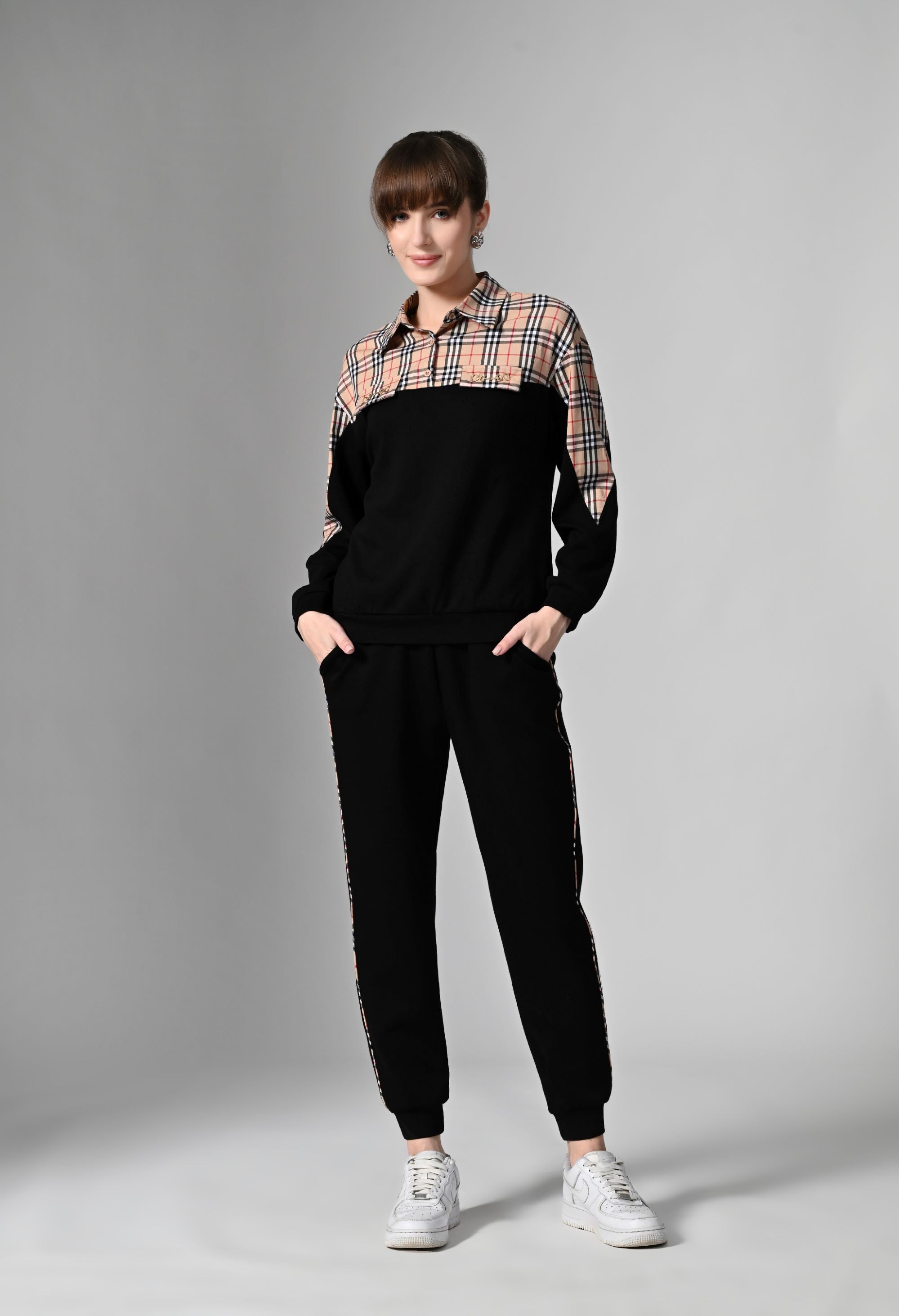 Pankh Norway Plaid Accent Contrast Tracksuit Set