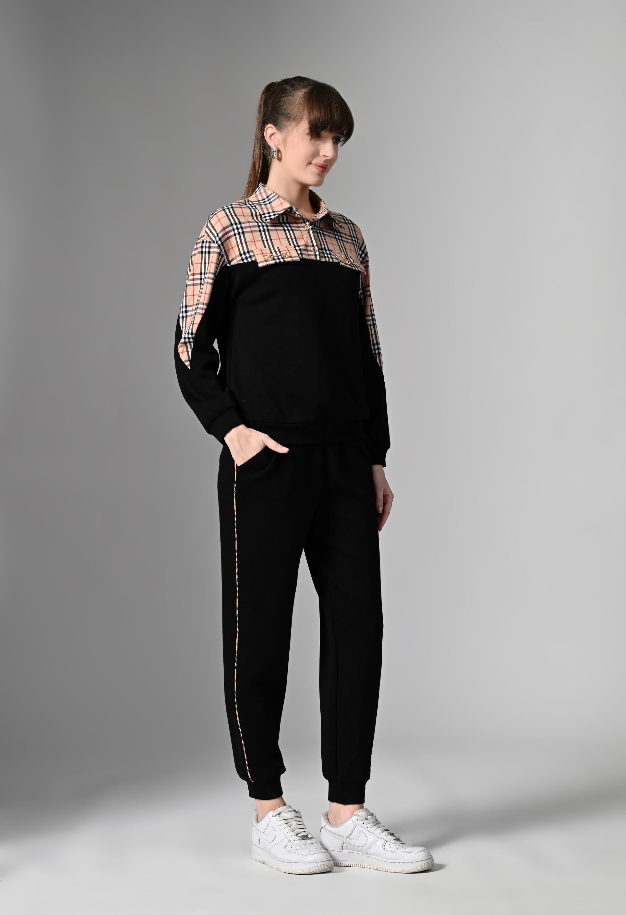 Pankh Norway Plaid Accent Contrast Tracksuit Set